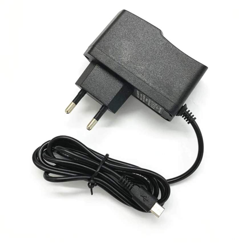 Adapter 5V 2.5A micro USB-vel